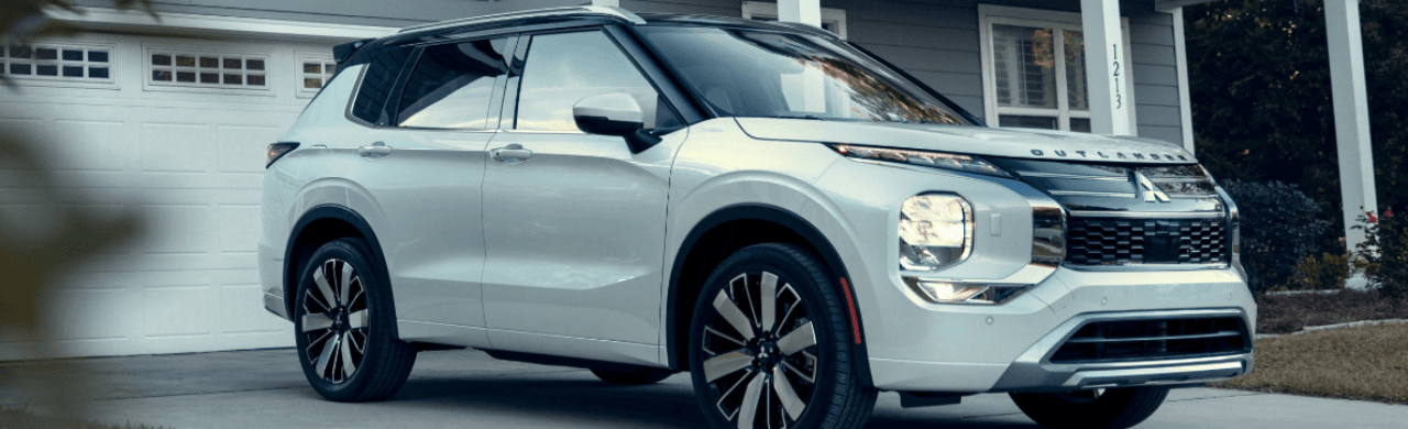 New Mitsubishi Outlander SUVs for Sale in Springfield, MO | Local Dealership